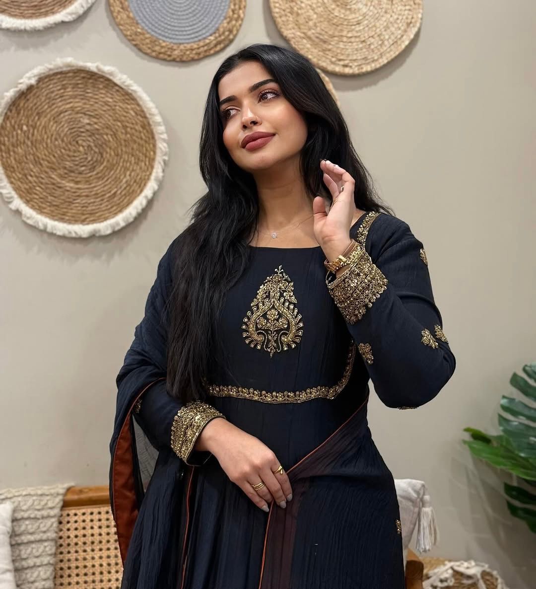 Heavy Fox Georgette - Chikankari official