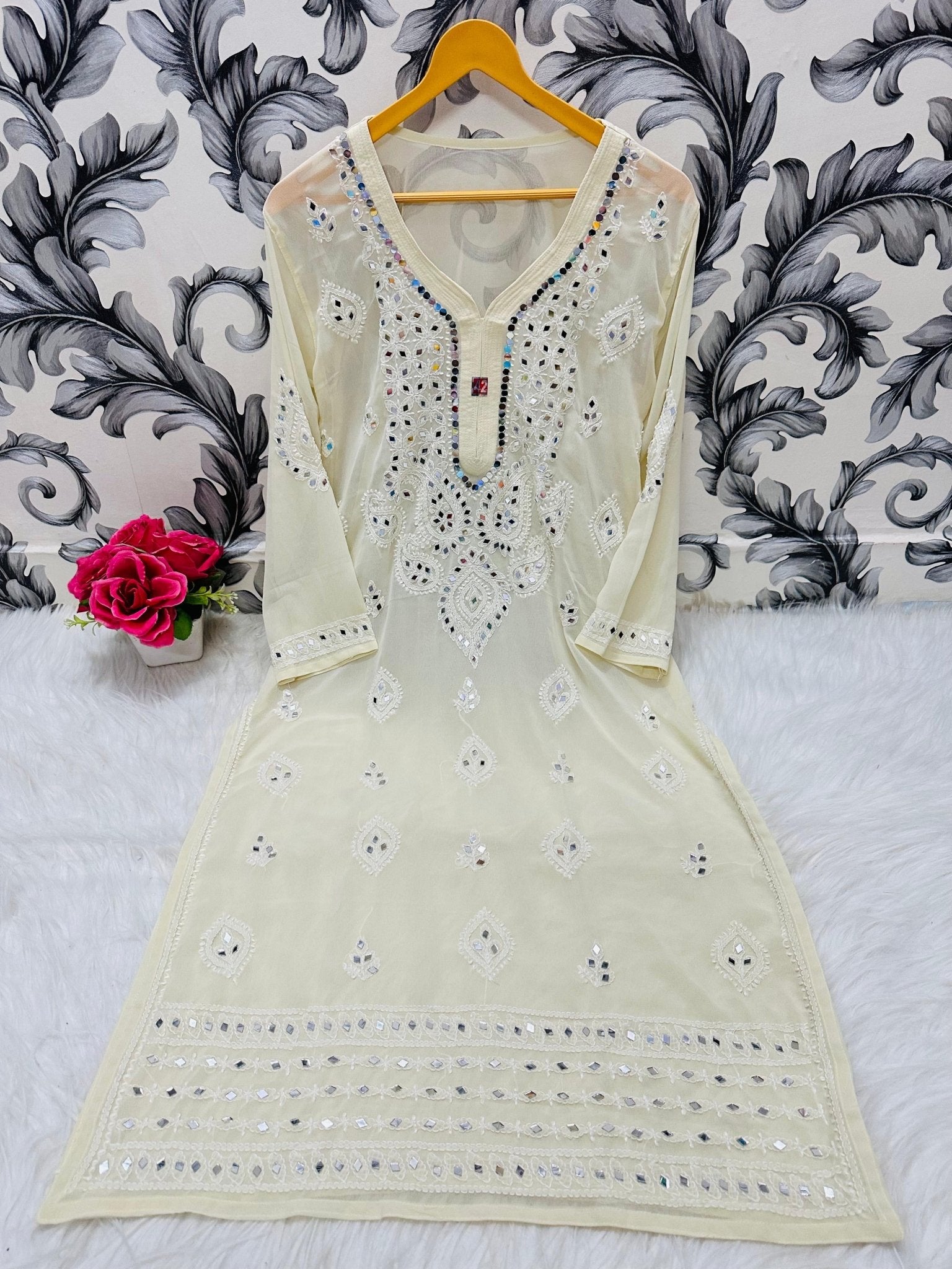 Heavy Gala Daman Mirror Kurta with inner - Chikankari official