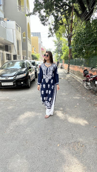 Heavy Modal Kurta with Flower buti - Chikankari official