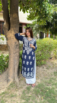 Heavy Modal Kurta with Flower buti - Chikankari official