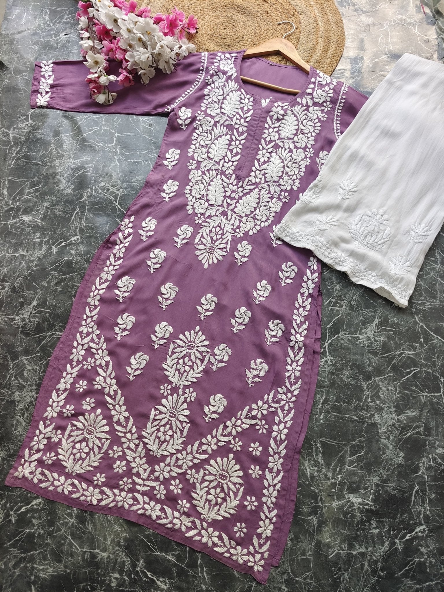 36 / lavender