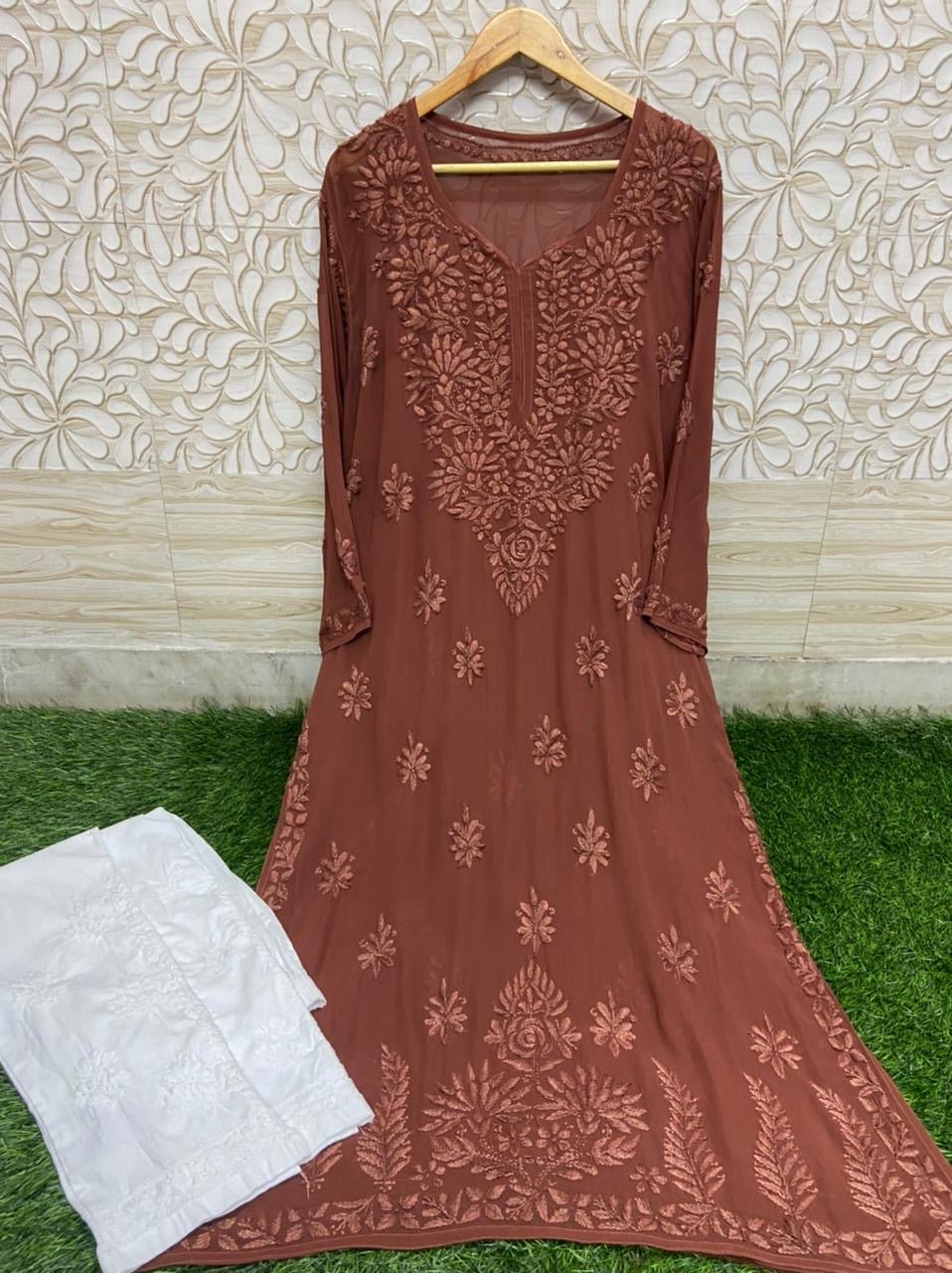Heavy Viscose Front and Back side Worked Kurta - Chikankari official