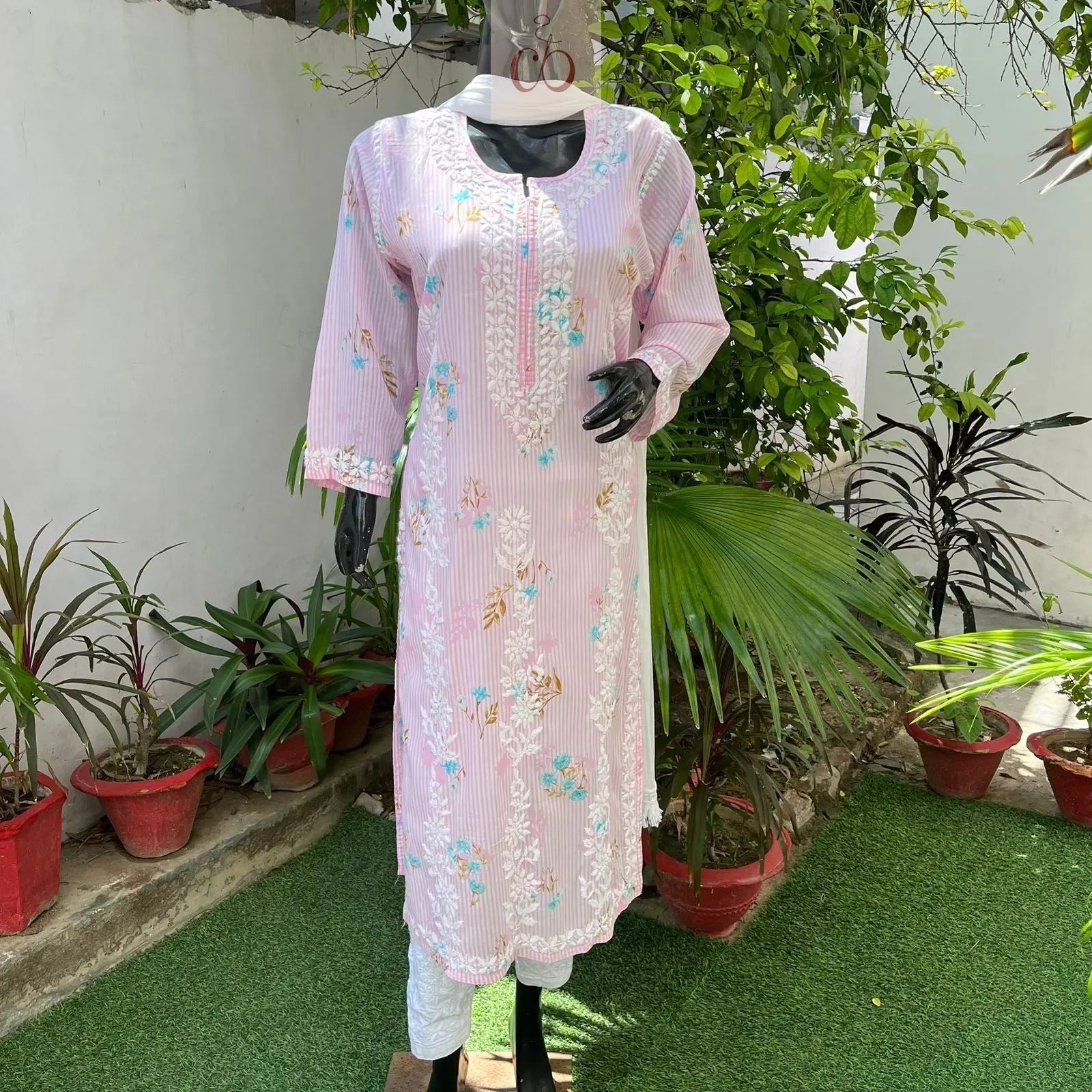 Heavy Work Mul Mul print Kurta - Chikankari official