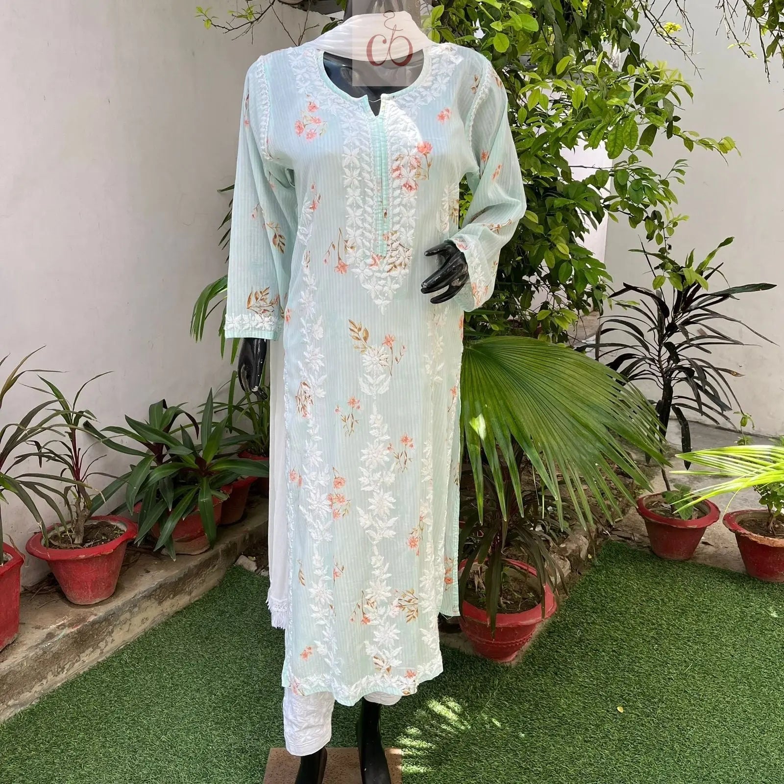 Heavy Work Mul Mul print Kurta - chikankariofficial