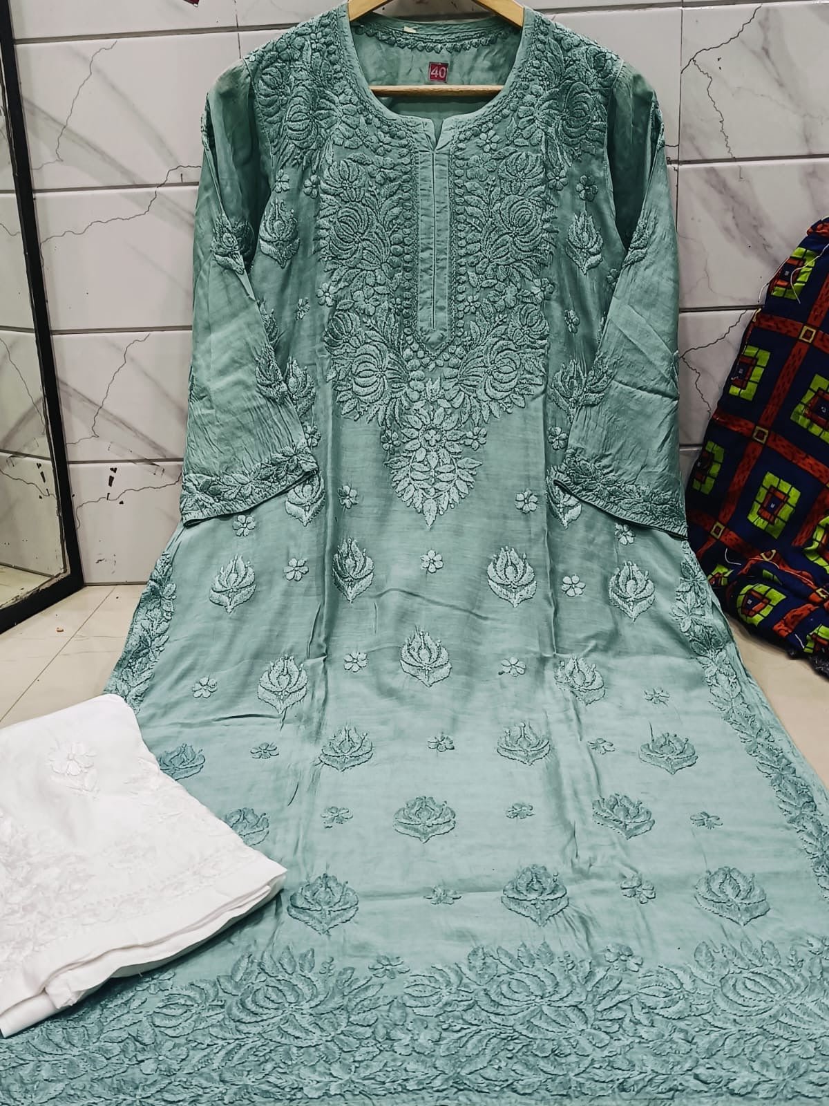 40 / sea green