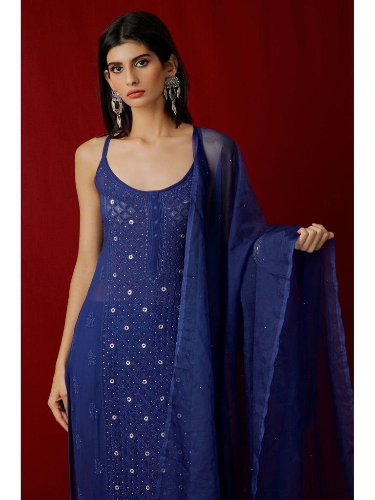 Isha Bohra Ring Jaal luxury Sleveless Set - Chikankari official