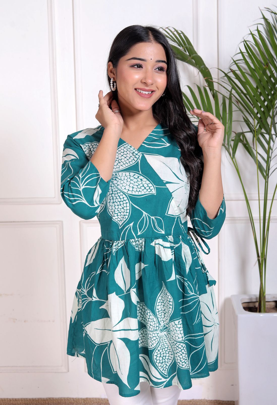 Khatli work Short Top - Chikankari official