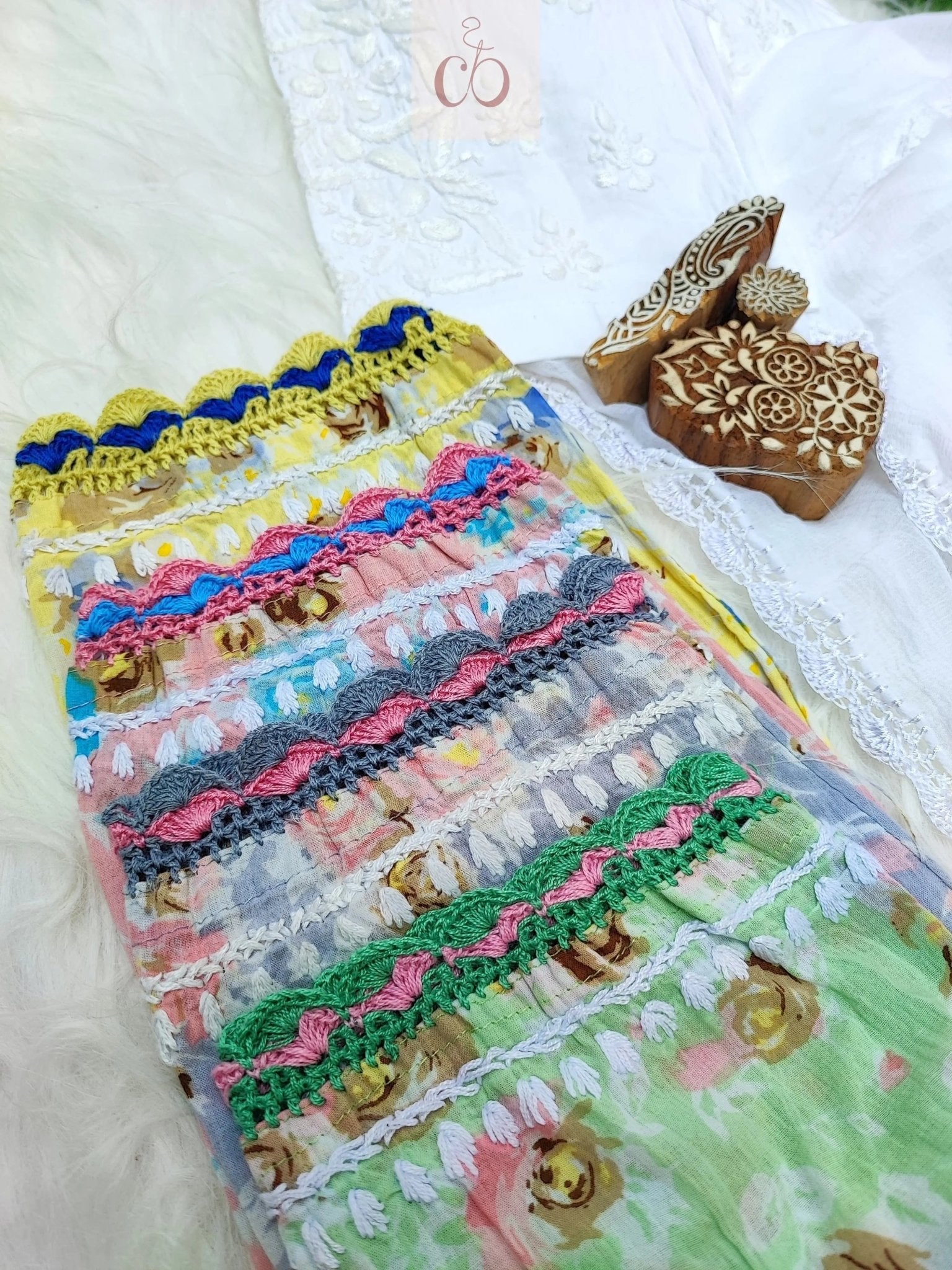 Kurashiya Daman Handcrafted Kurtis - Chikankari official