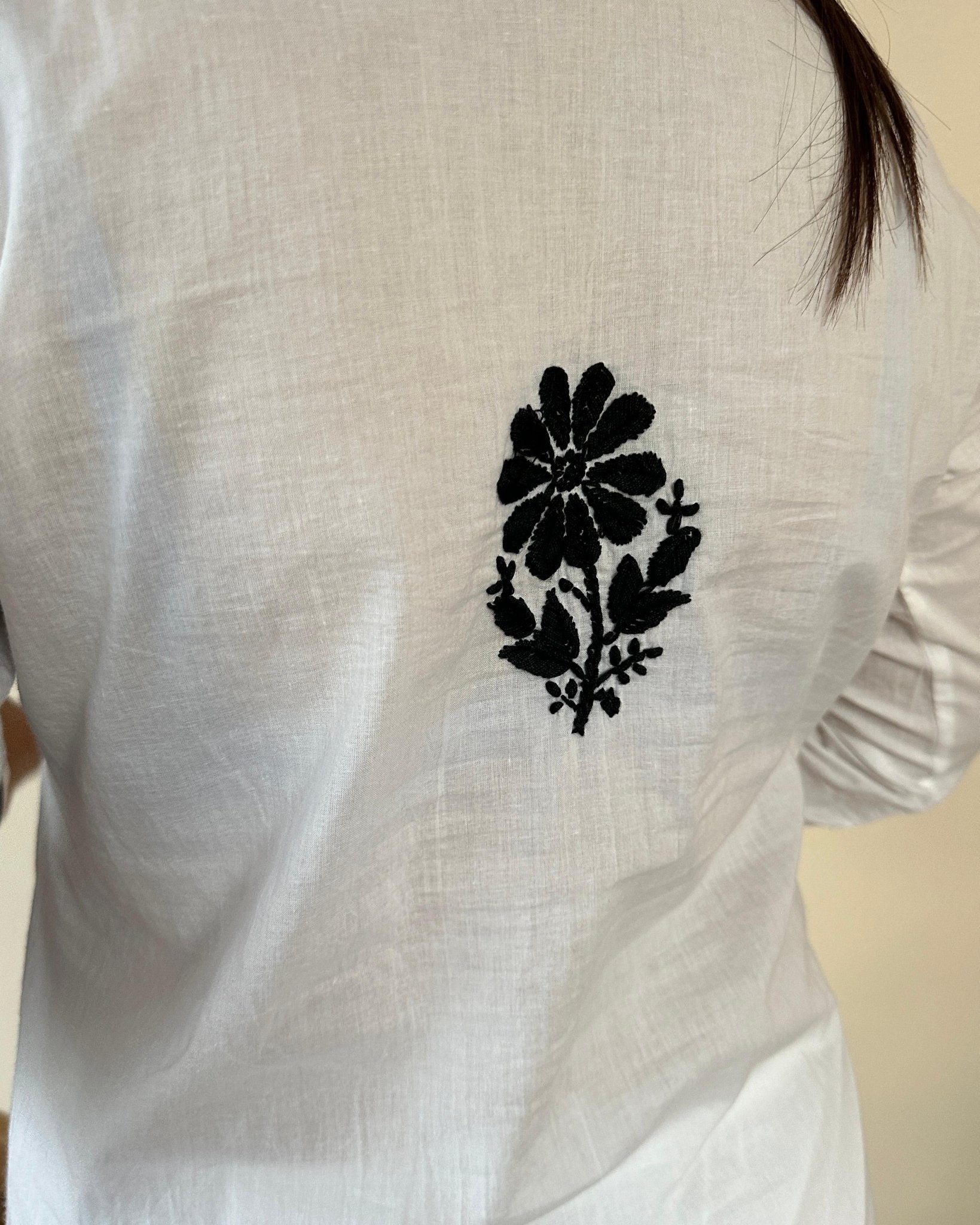 Light weight Butter soft Chikankari kurti - Chikankari official