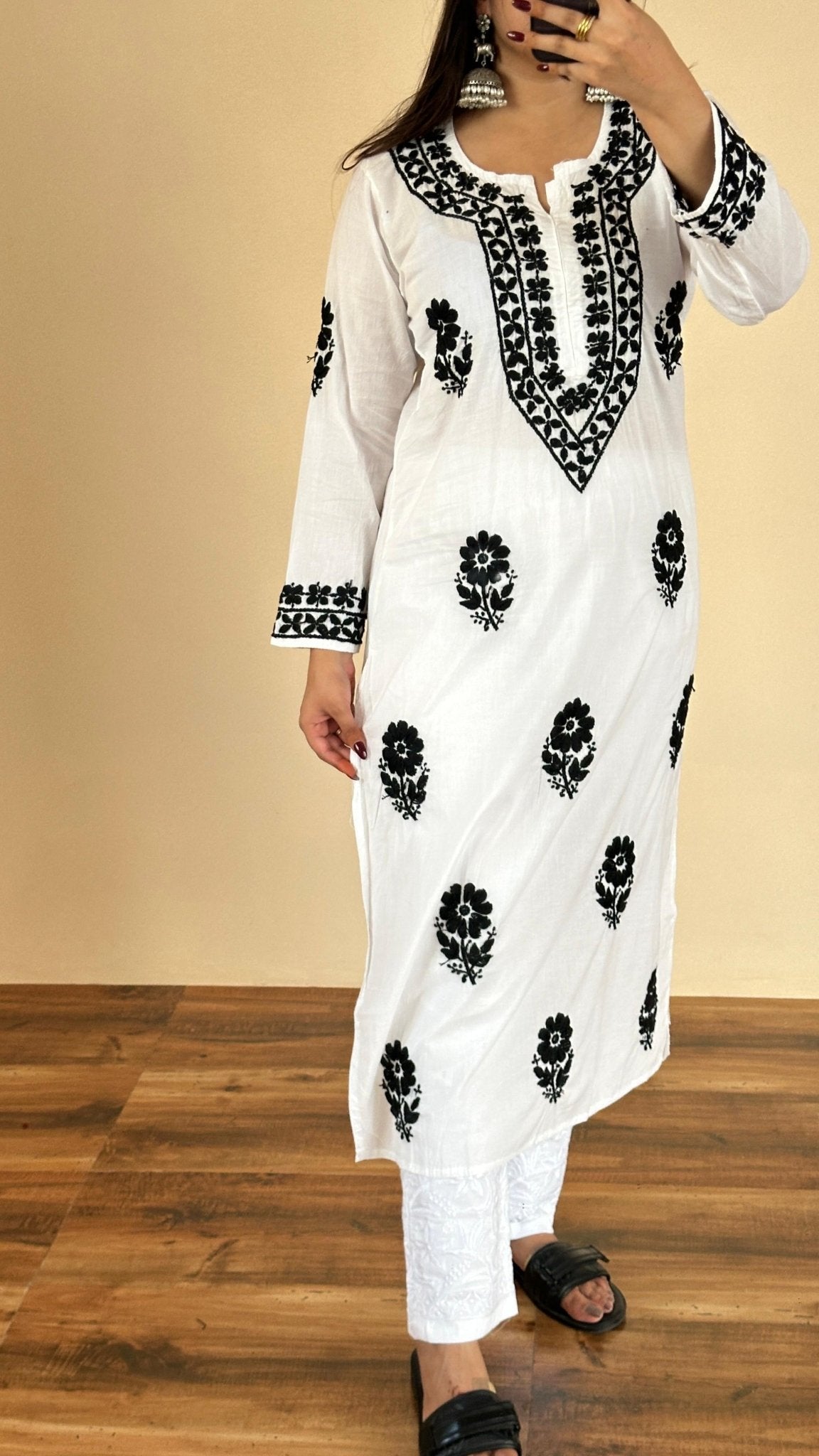 Light weight Butter soft Chikankari kurti - Chikankari official