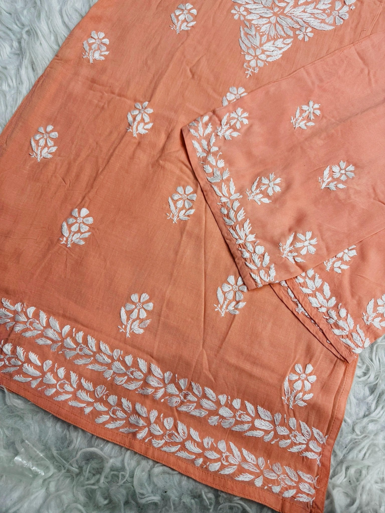 Lucknawi Heavy work Rayon Kurti with Free size plazzo - Chikankari official