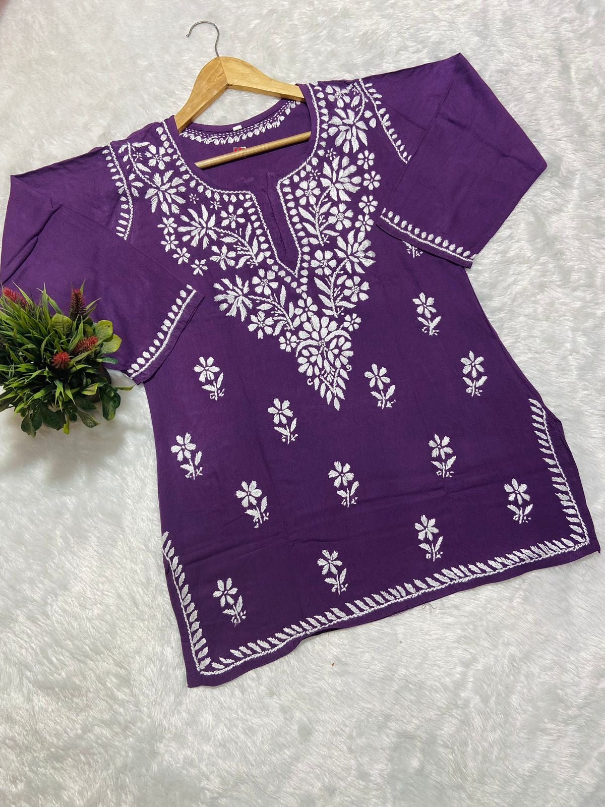 Lucknowi Chikankari Fine Handwork Short Top - Chikankari official