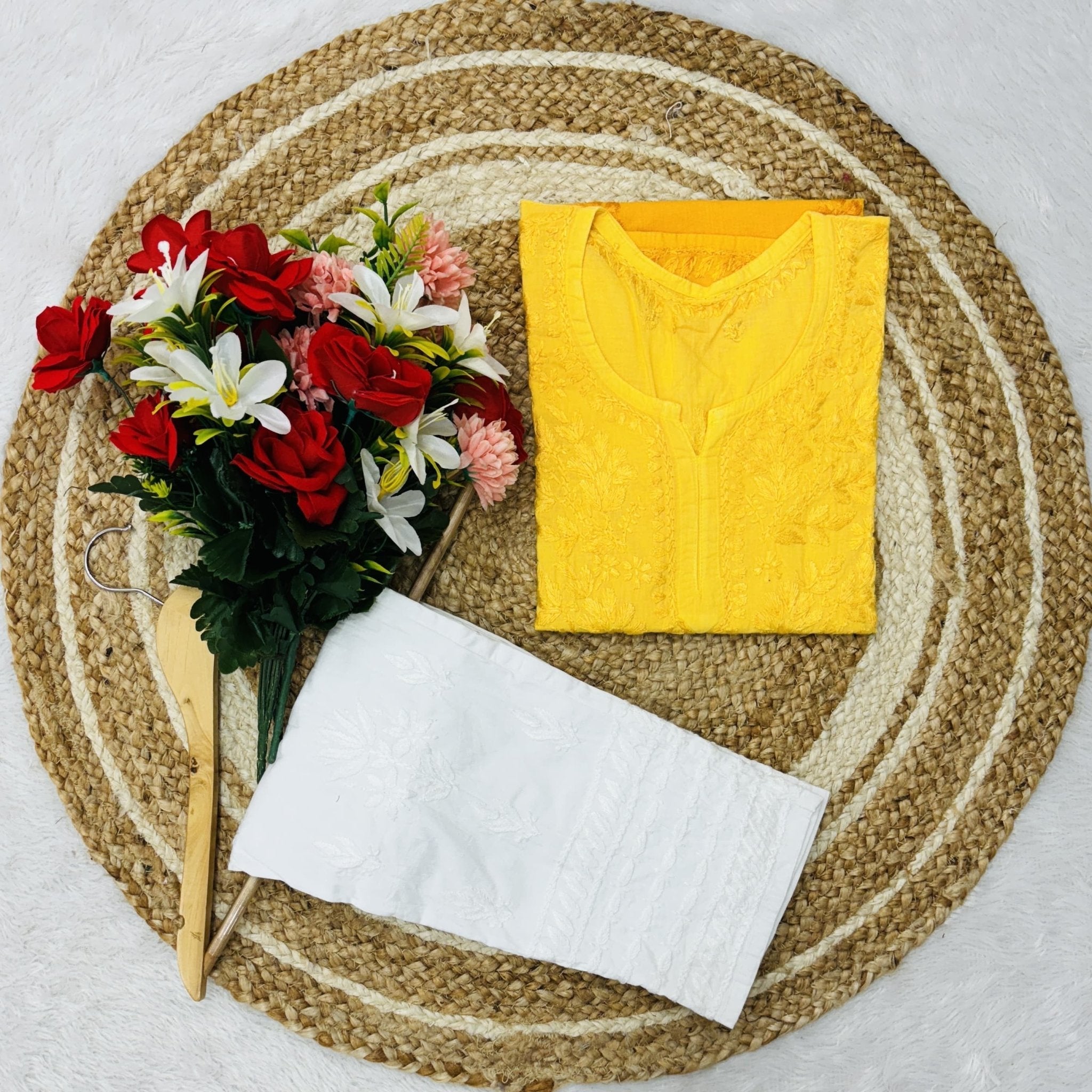 42 / yellow