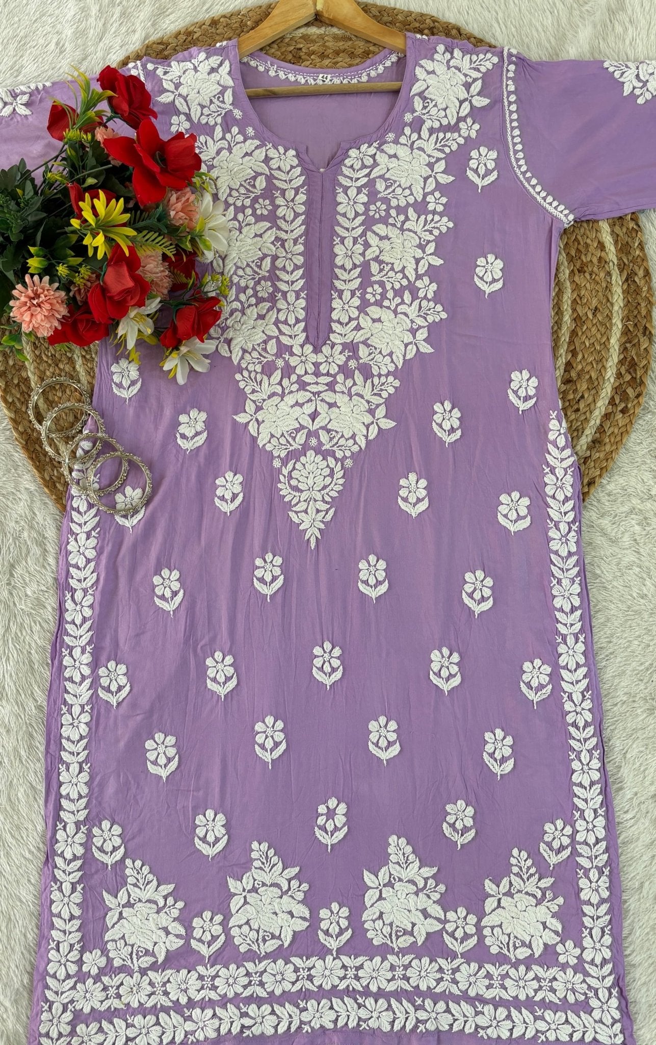 Lucknowi Chikankari Polister Thread Beautiful Ghas Patti Hand Modal Kurti - Chikankari official