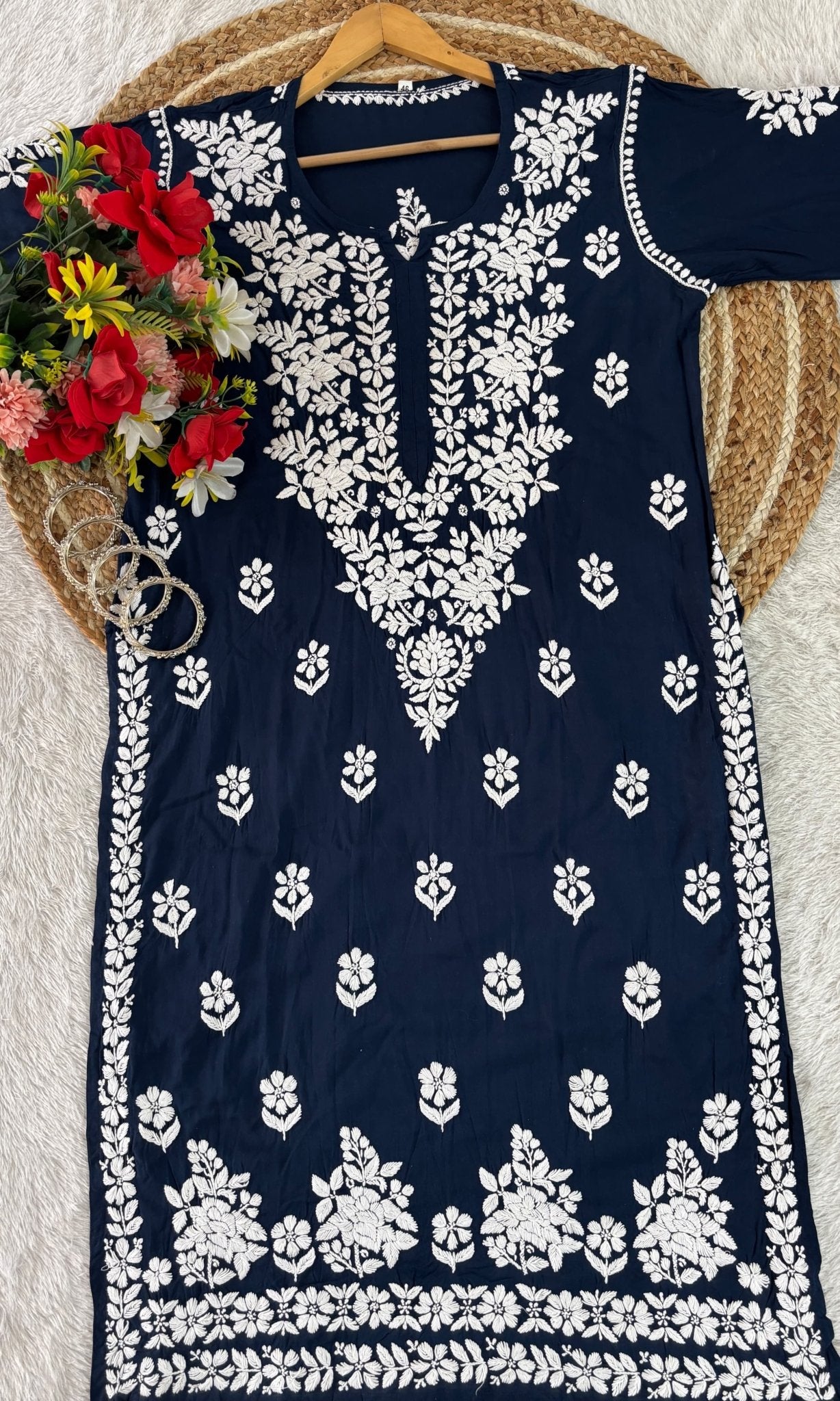 Lucknowi Chikankari Polister Thread Beautiful Ghas Patti Hand Modal Kurti - Chikankari official