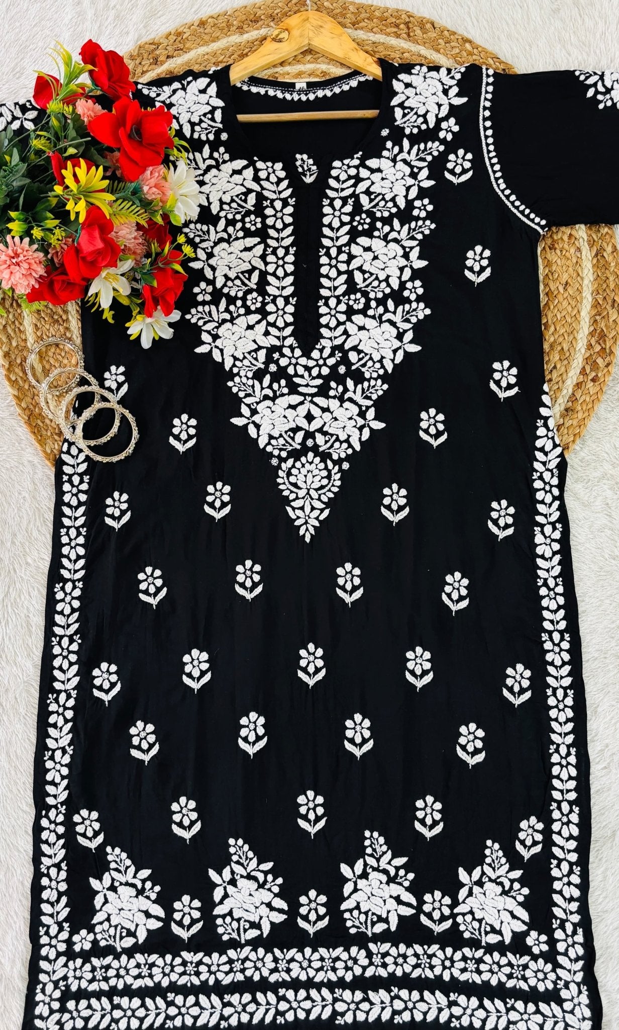 Lucknowi Chikankari Polister Thread Beautiful Ghas Patti Hand Modal Kurti - Chikankari official