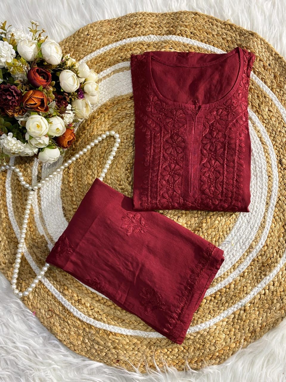 Luxurious Crafted Ghasspatti Chikankari Kurti with plazzo - Chikankari official