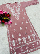 Modal Beautiful Lucknowi Kurti - Chikankari official