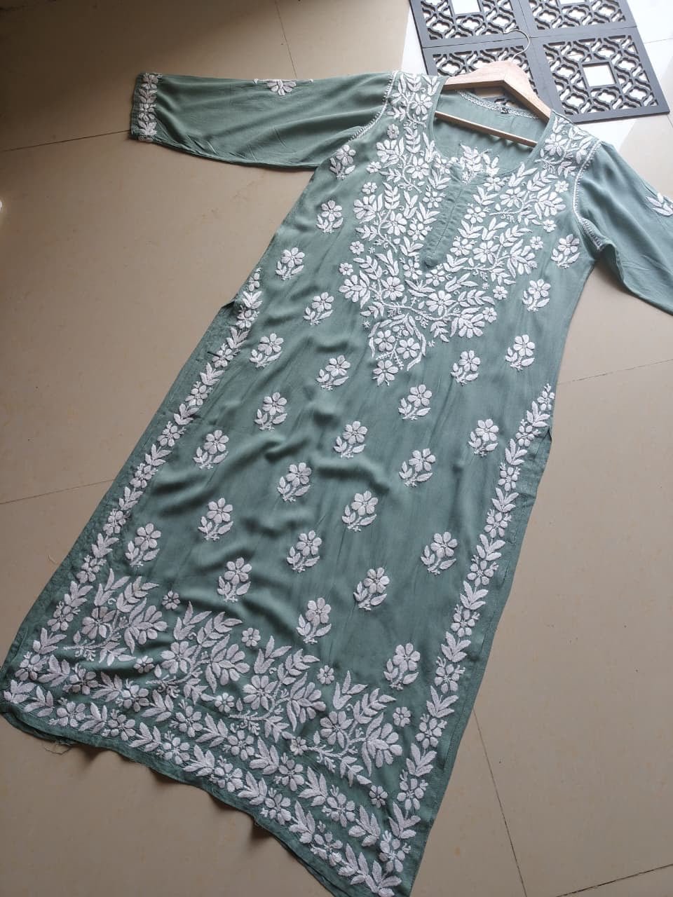 Modal Heavy work Iddat Chikankari Kurta - Chikankari official