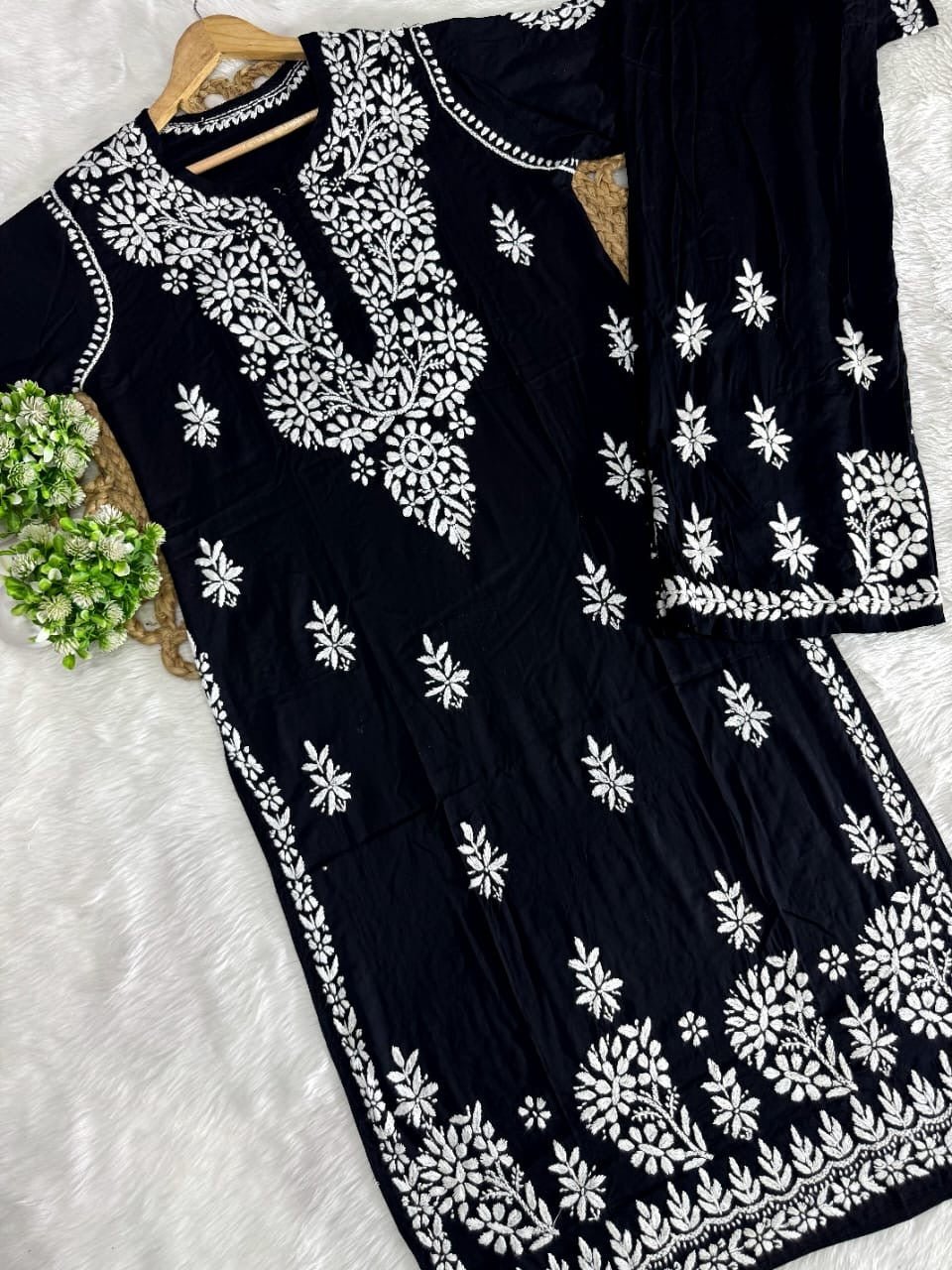 Modal plazzo Combo - Chikankari official