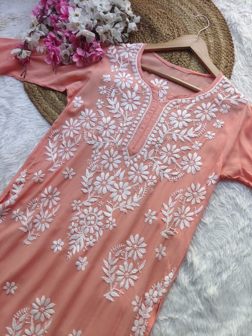 Modal Premium chikankari Big Buta Kurta - Chikankari official