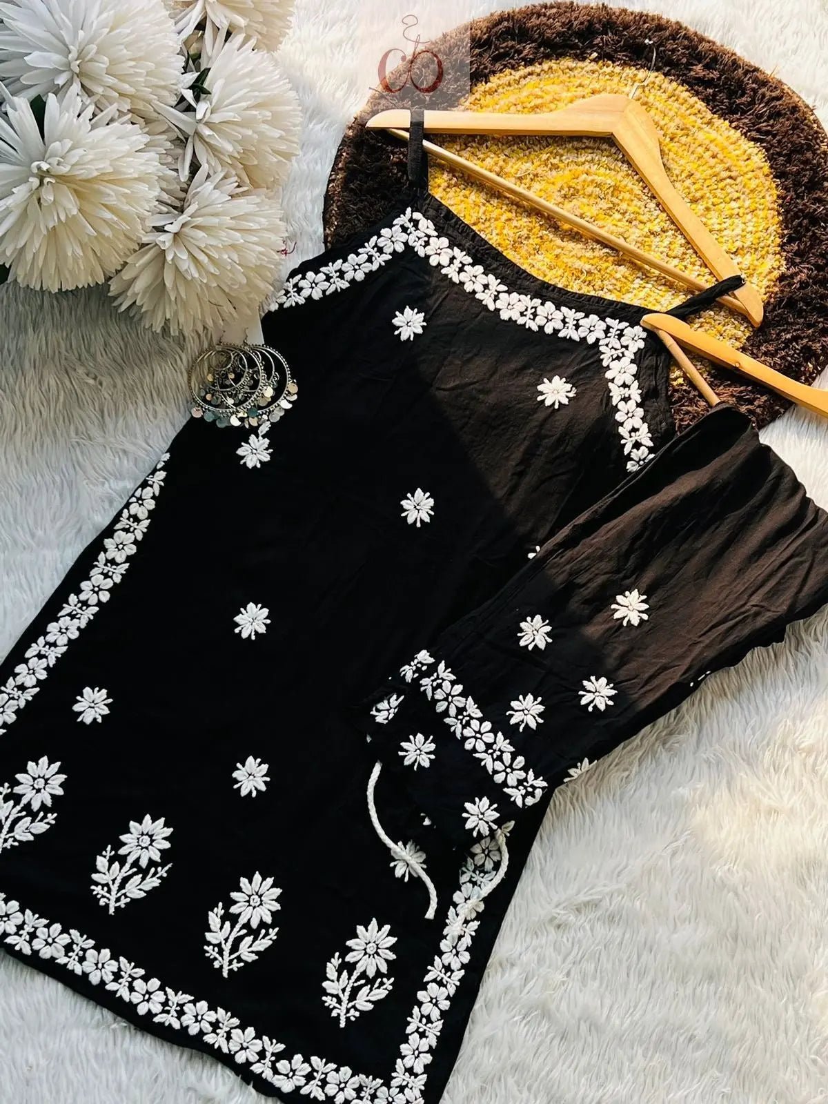 Modal Short Sleveless Set - Chikankari official