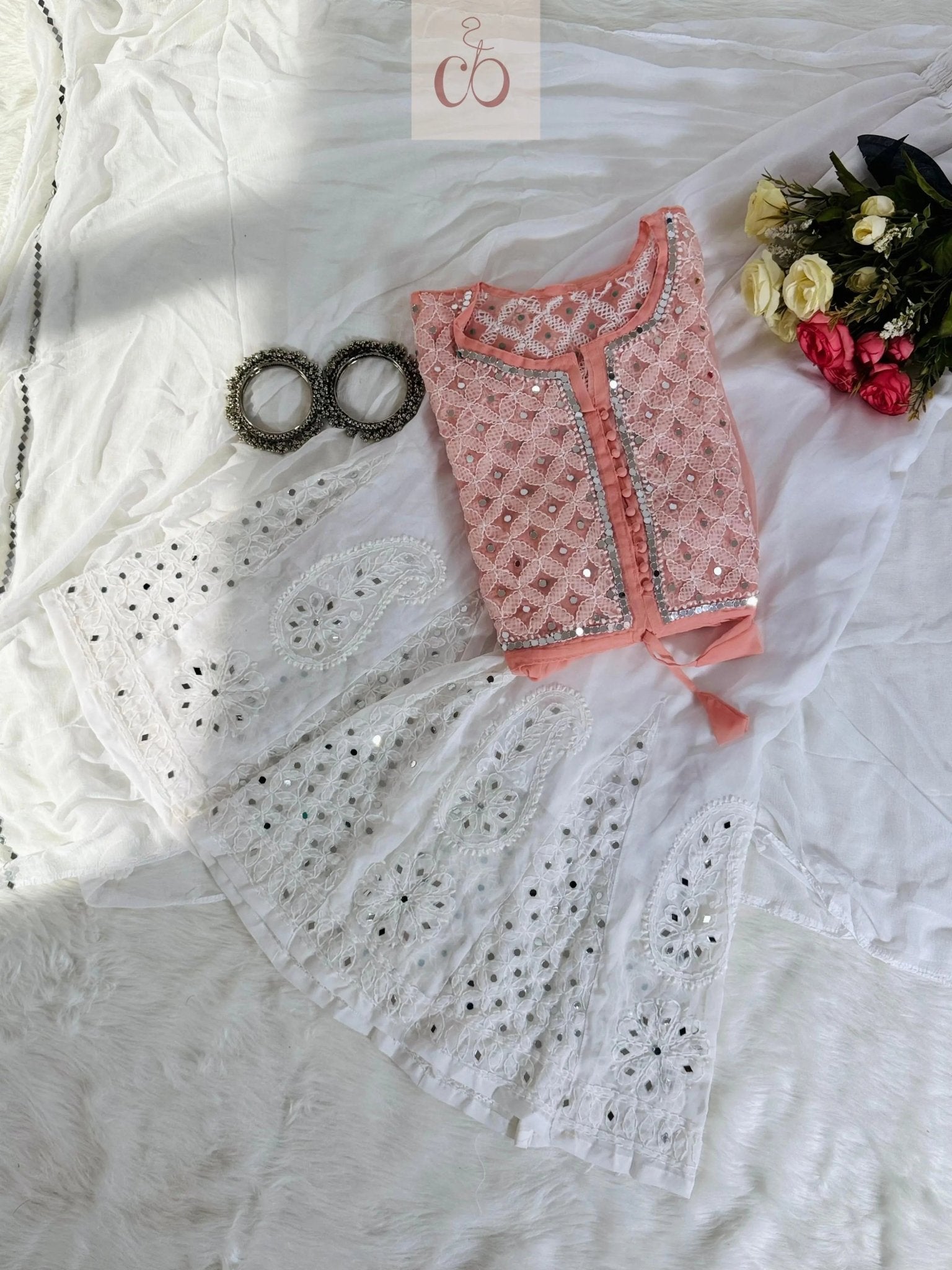 36 / peach