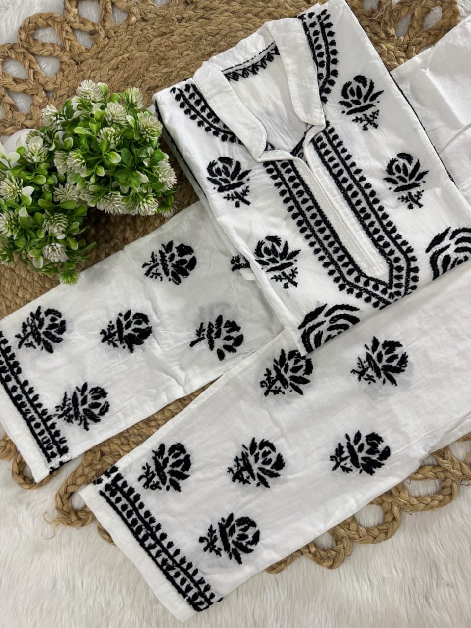 Mul Cotton Co - ord Set Short Kurta Pant - Chikankari official
