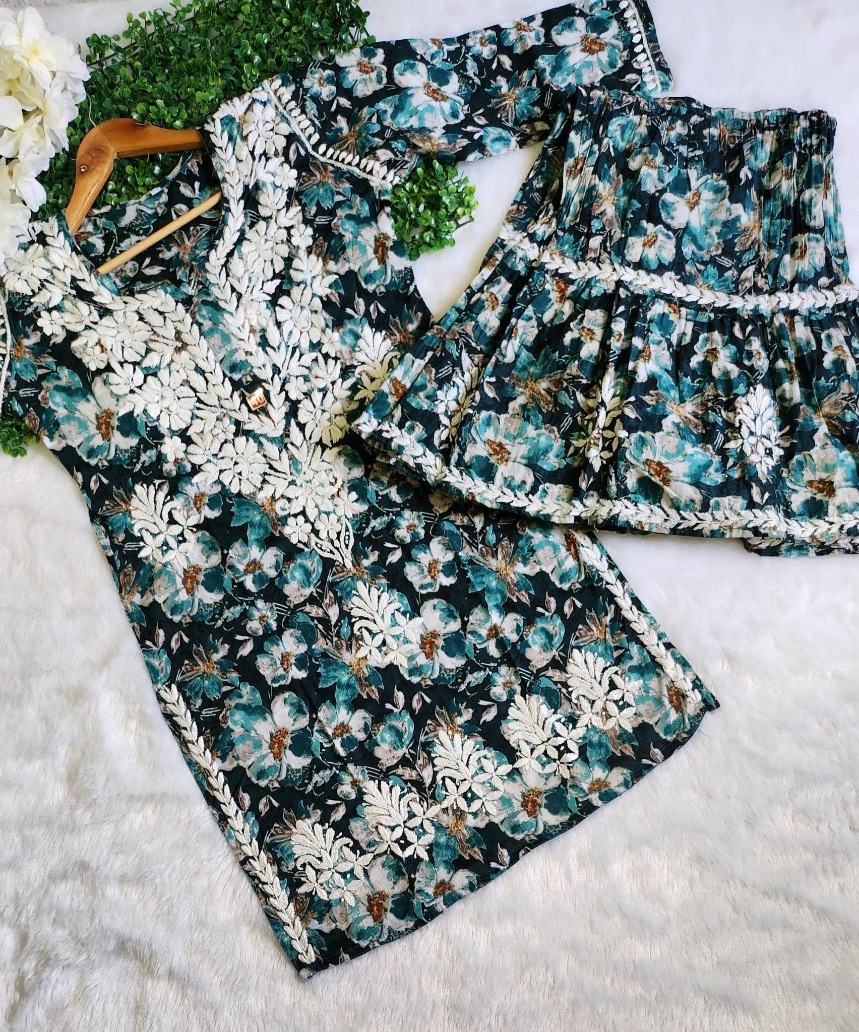 Mul Cotton Gharara Set - Chikankari official