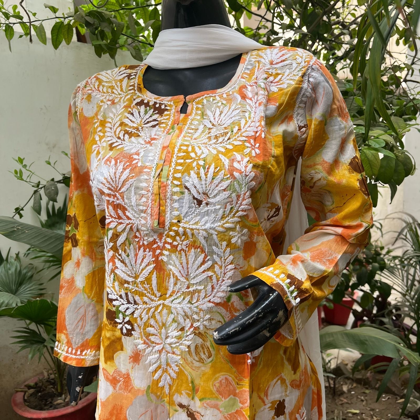 Mul Mul Soft Printed Kurtas - Chikankari official