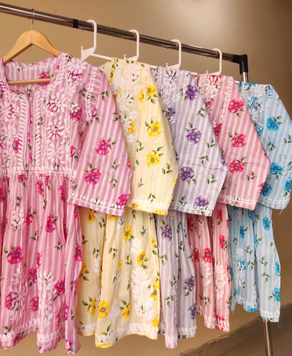 Mul Short Top For Everyday wear - Chikankari official