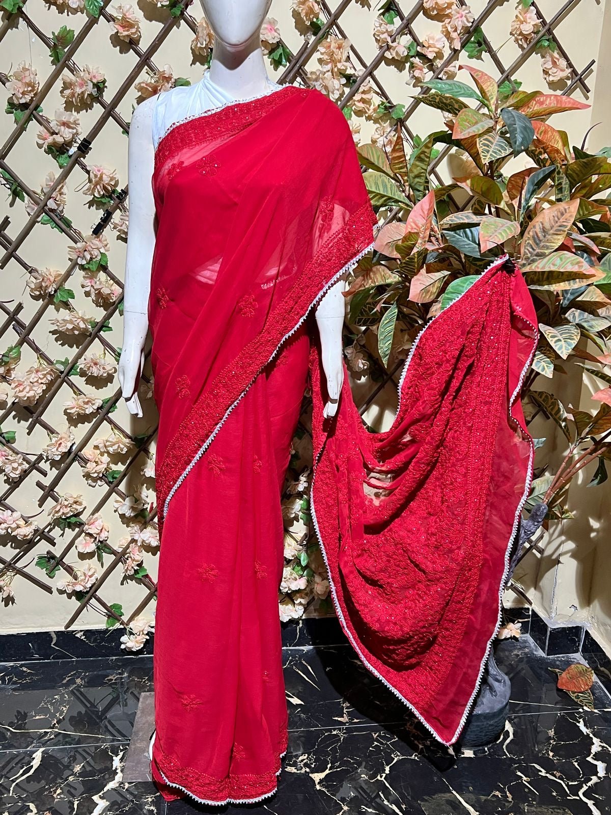 Muqaish Red Beautiful saree - Chikankari official