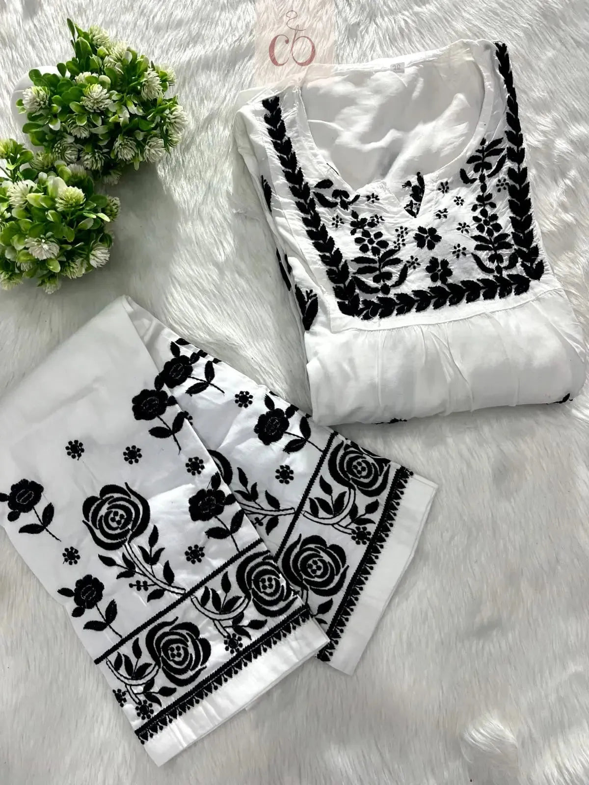 Nyra White With Black Thread Of Chikankari Combo With Pant ( Deepa & Swati Special ) - Chikankari official
