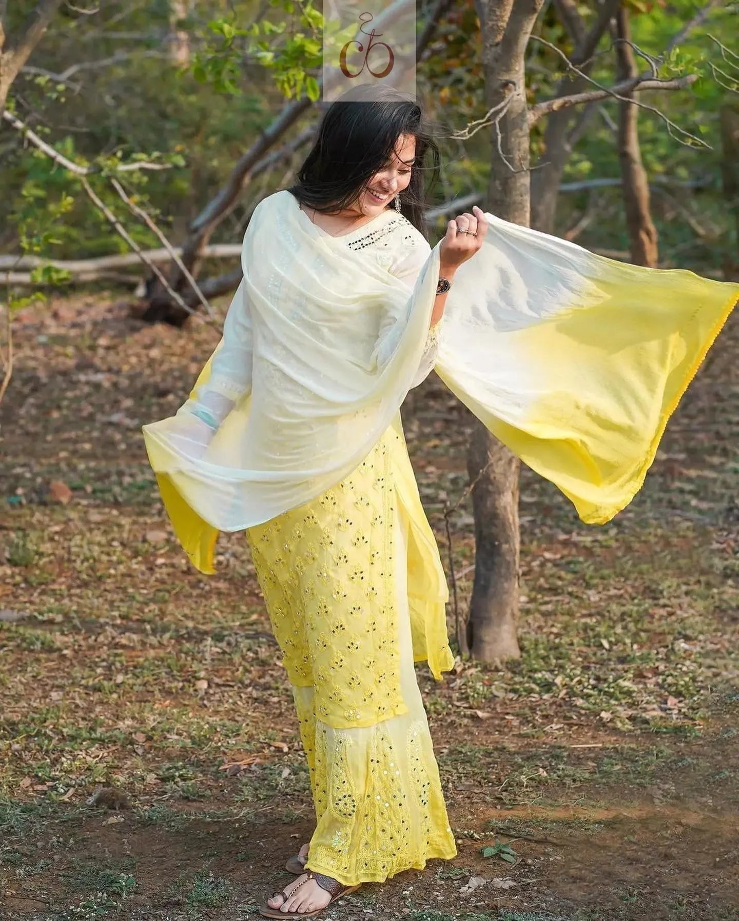 34 / Yellow