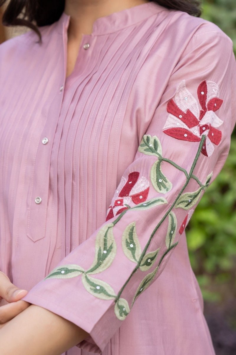 Panel Wotk Heavy embroidery pleated Pattern kurta & Pant - Chikankari official