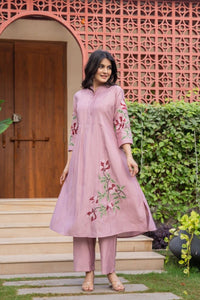 Panel Wotk Heavy embroidery pleated Pattern kurta & Pant - chikankariofficial