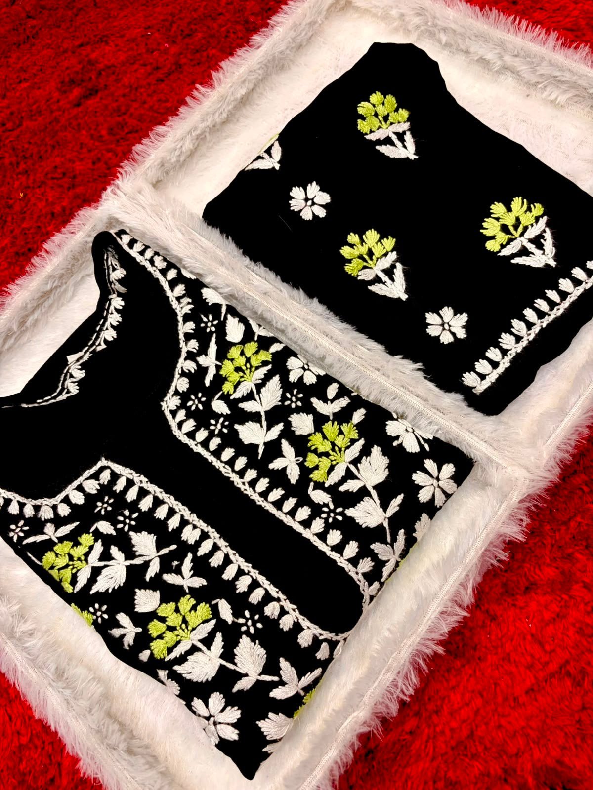 Phool Heavy 3d 2pc set flowered Chikankari - Chikankari official