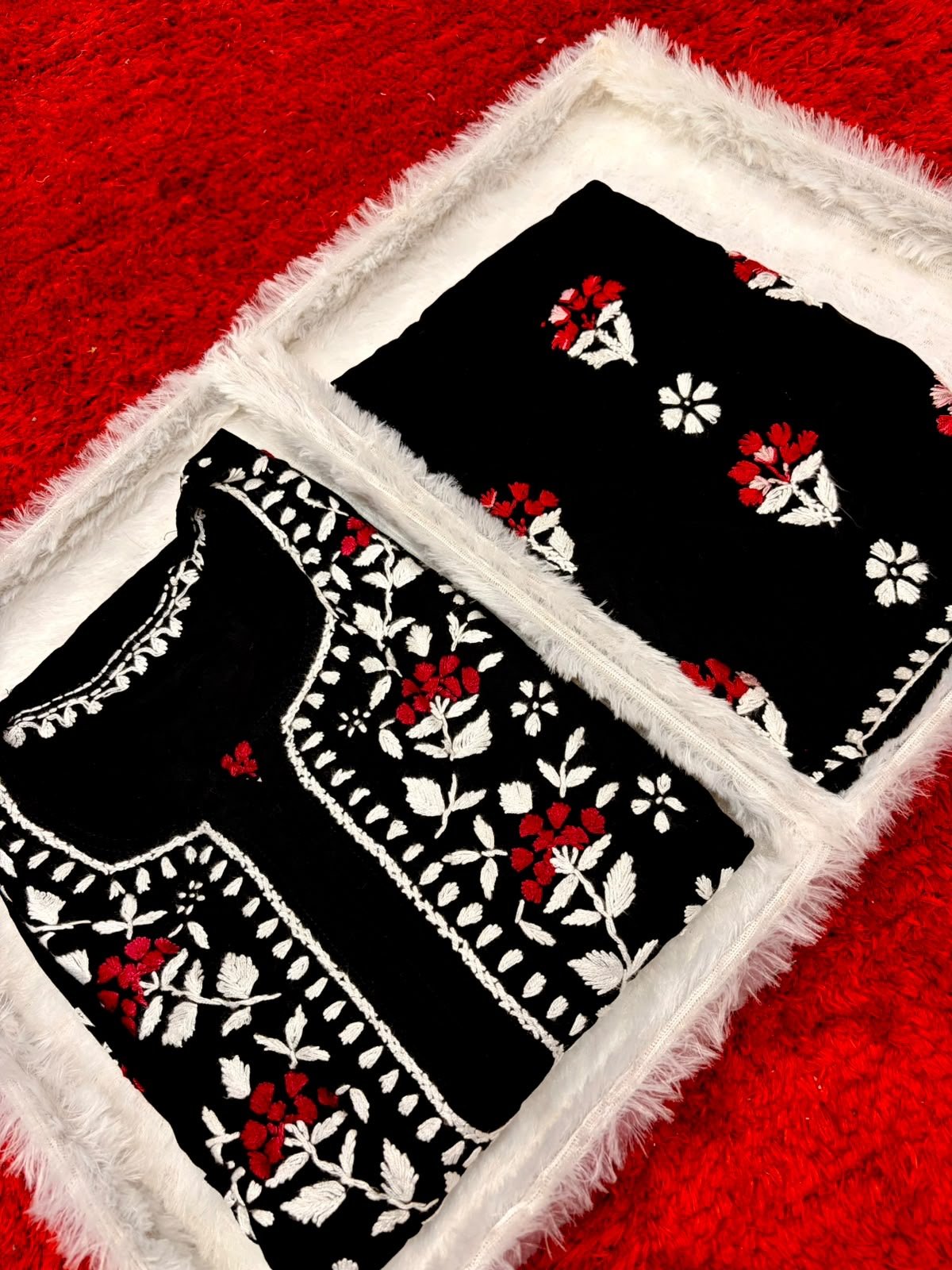 Phool Heavy 3d 2pc set flowered Chikankari - Chikankari official