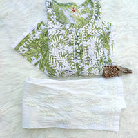 PIPING BUTTONS KURTI HAVING KANGOOREY ON DAAMAN & SLEEVES Mayuri Special - Chikankari official