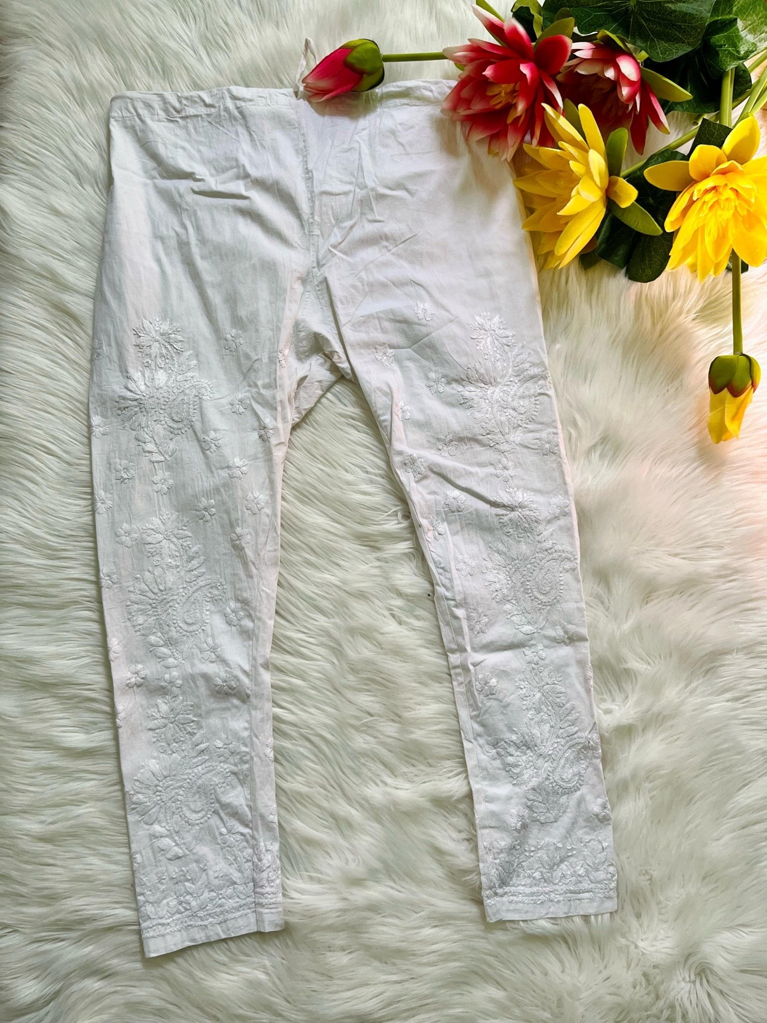 Plus size White Celebrities Favourite Chikankari combo - Chikankari official