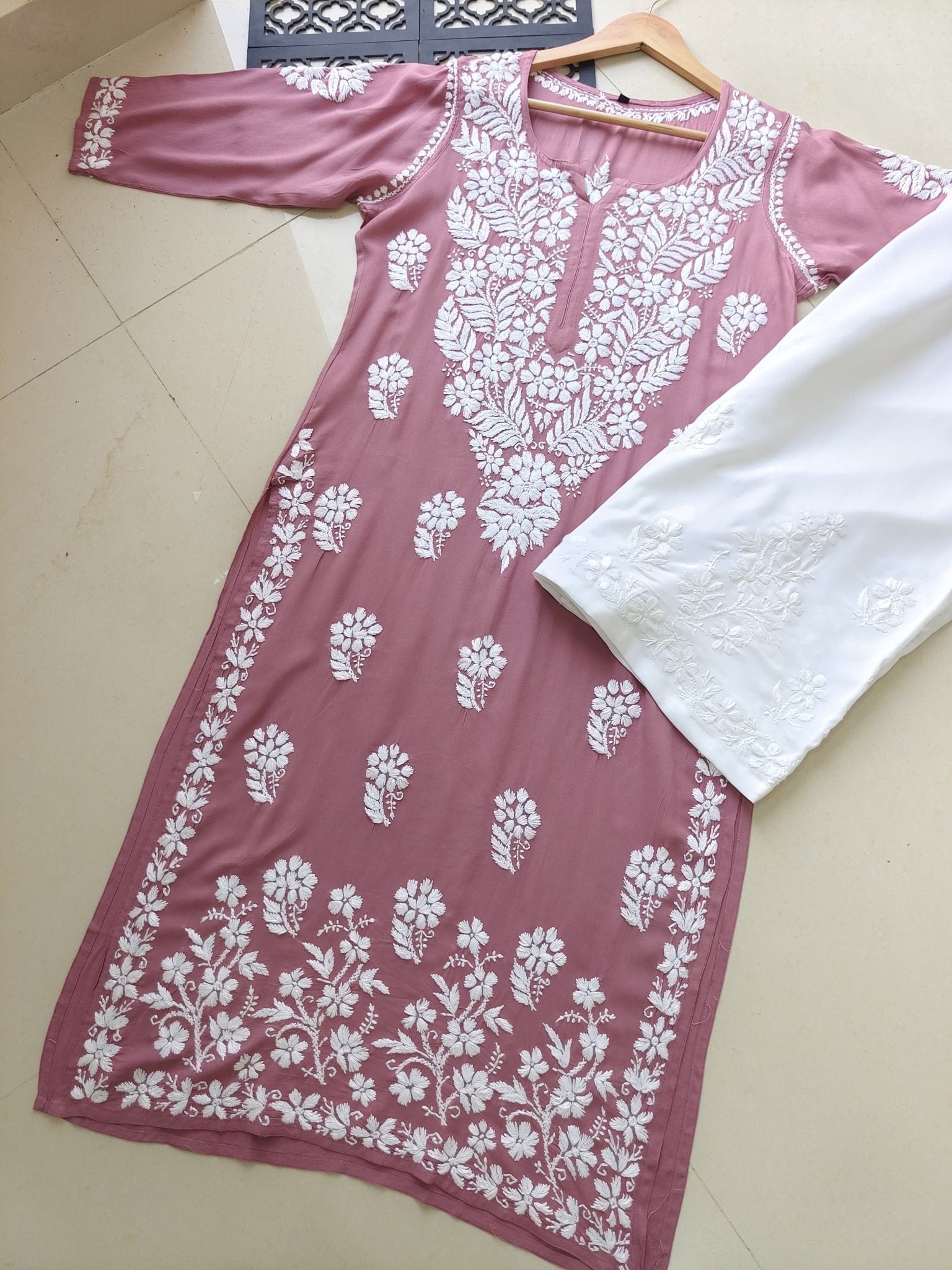 Premium 3D Modal worm Daman Kurta - Chikankari official