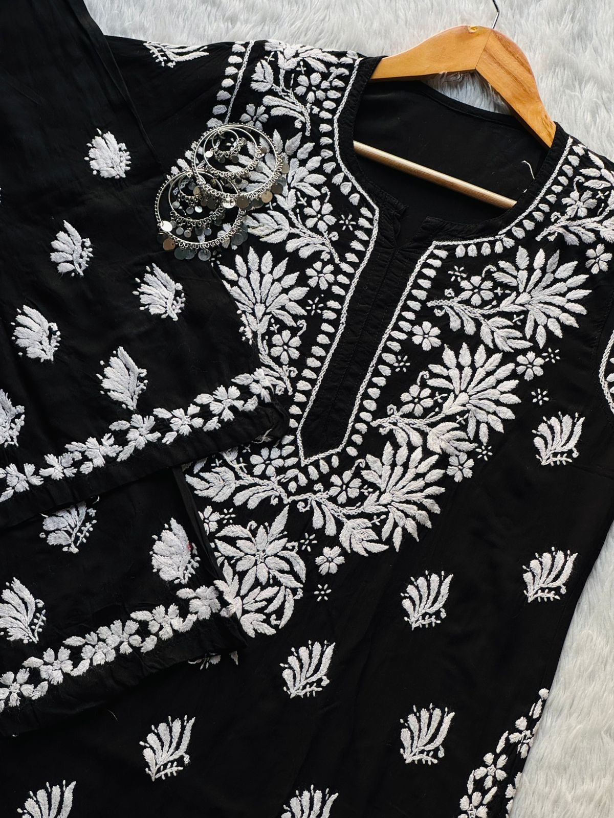 premium beautiful modal set - Chikankari official