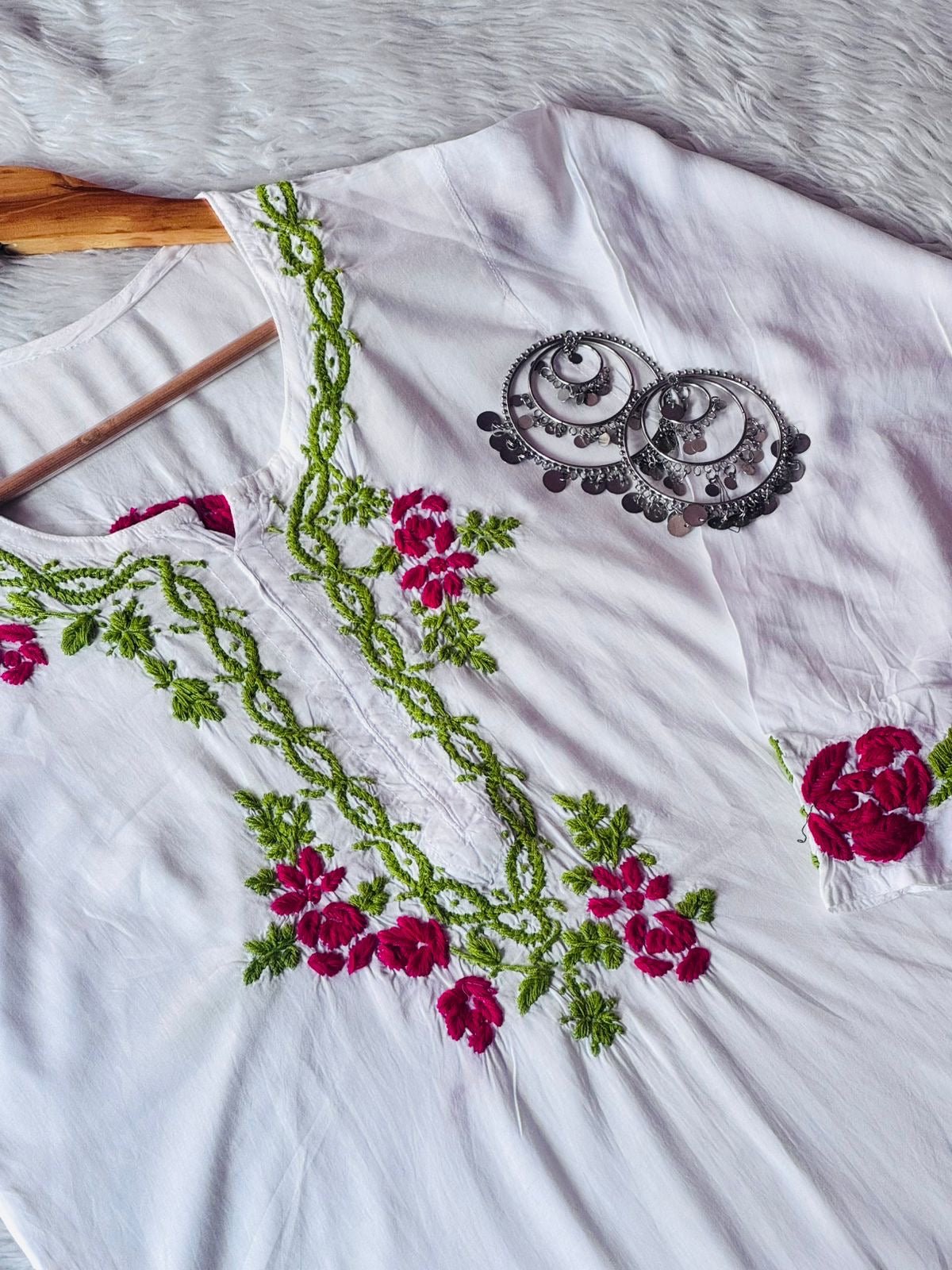premium beautiful white dual thread rose design - Chikankari official