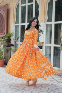 Premium Digital Print Kurti With Pant & Dupatta set - Chikankari official