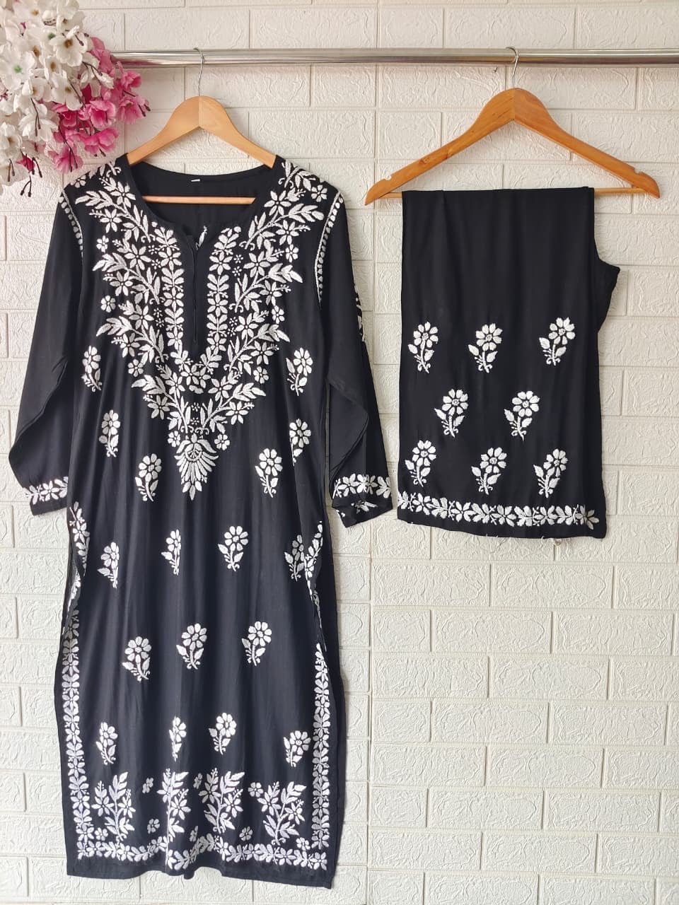 Premium fine chikankari work sets - Chikankari official