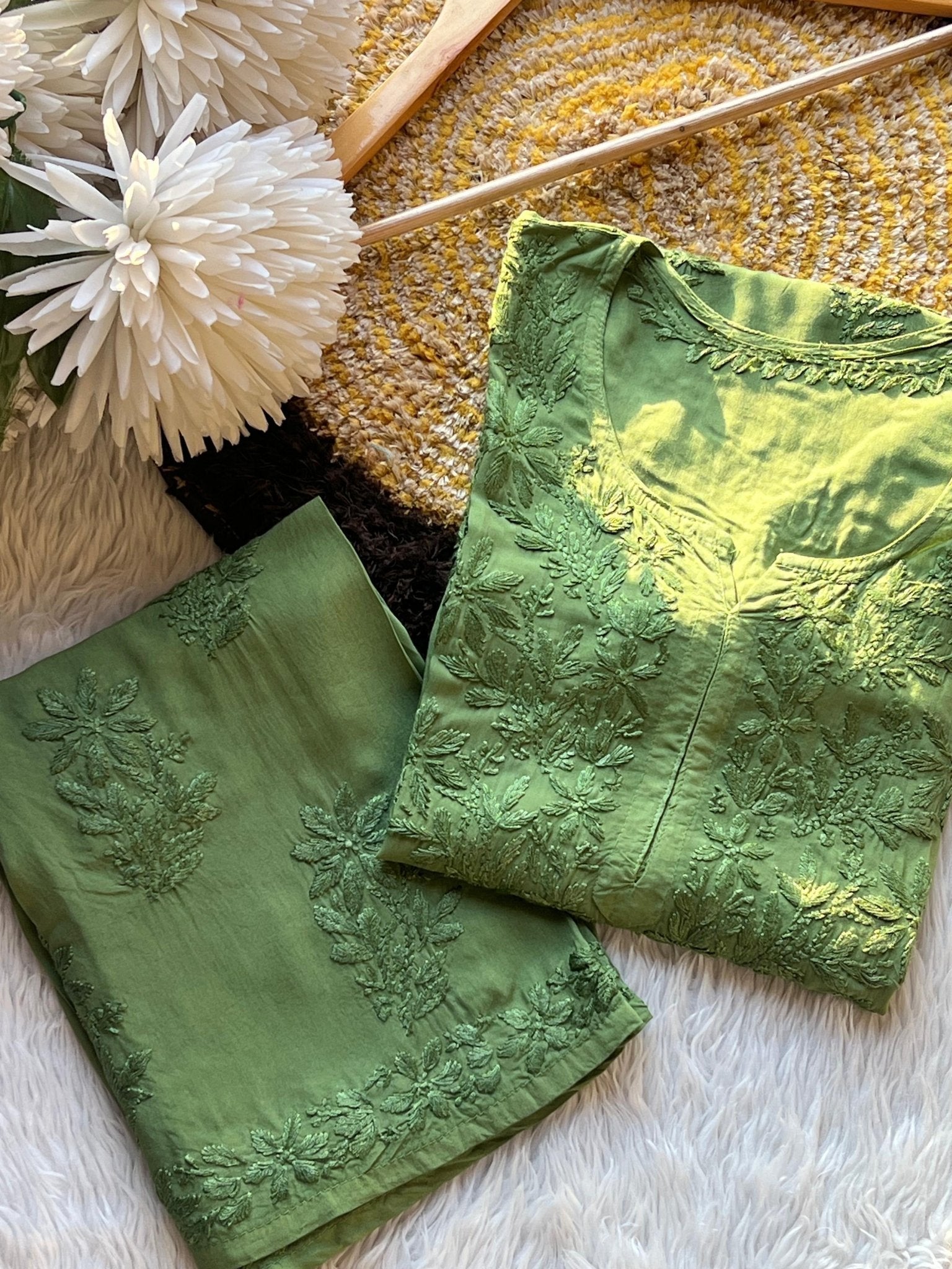 38 / apple green