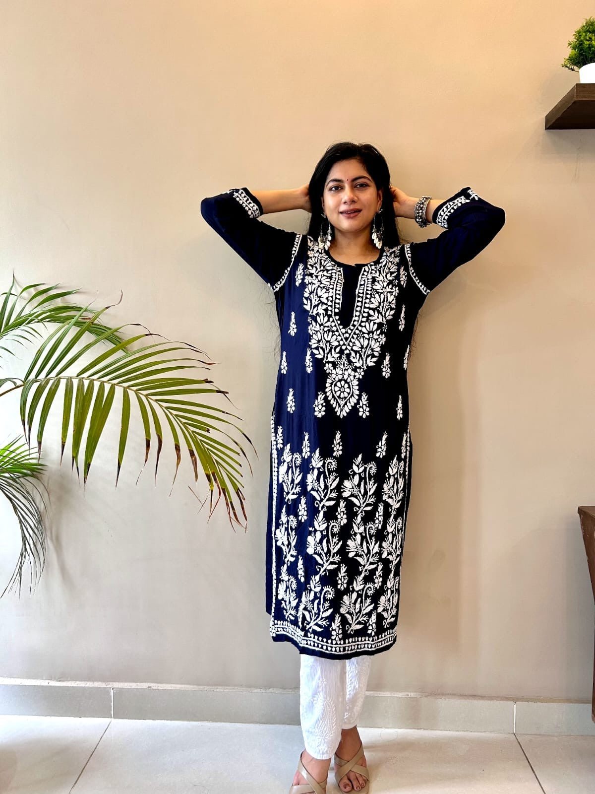 Premium Quality modaal with heavy Ghaas Patti work - Chikankari official