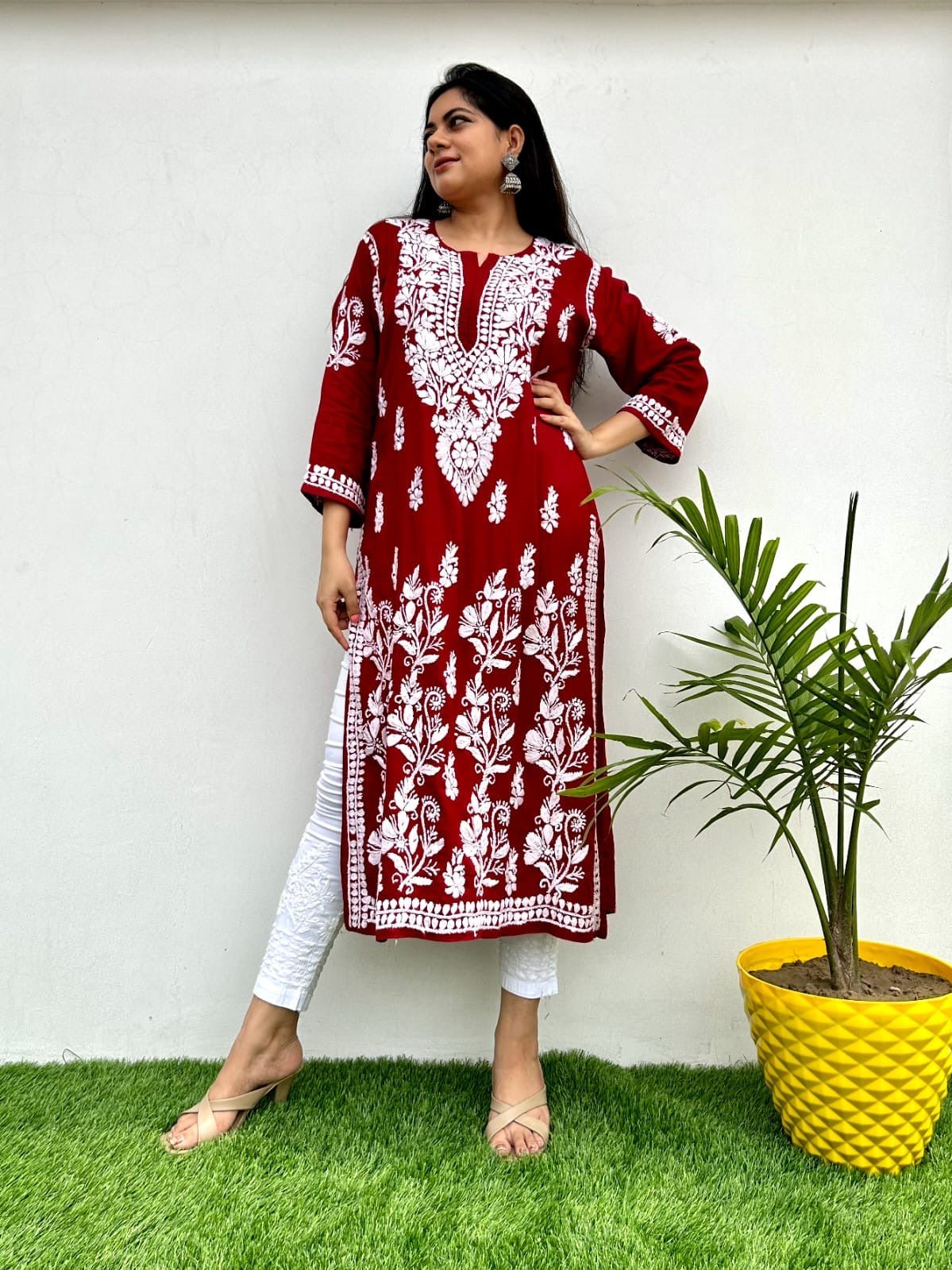Premium Quality modaal with heavy Ghaas Patti work - Chikankari official