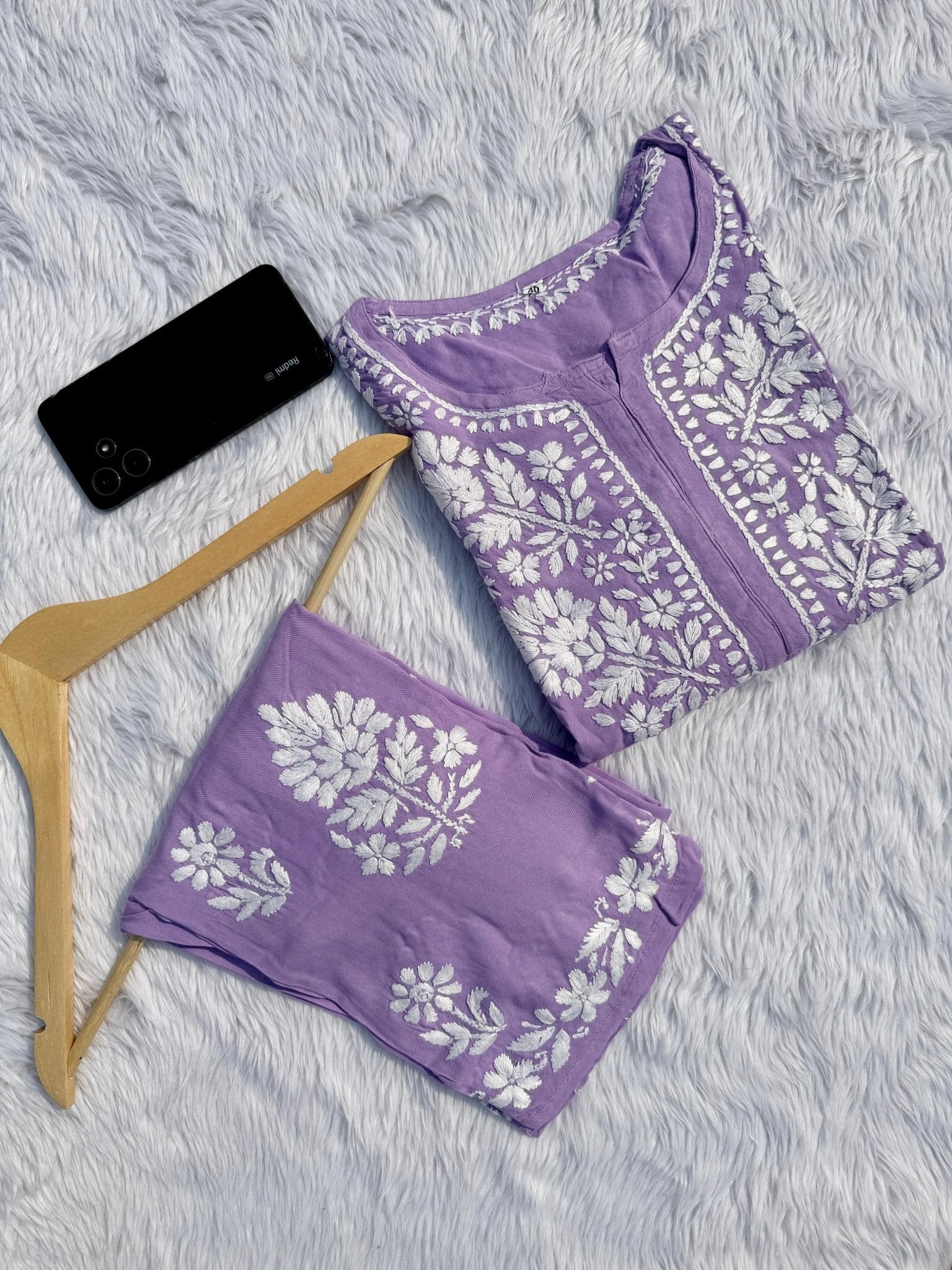 36 / lilac
