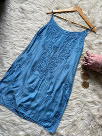 Premium Short Muslin Noodle Strapkurti - Chikankari official